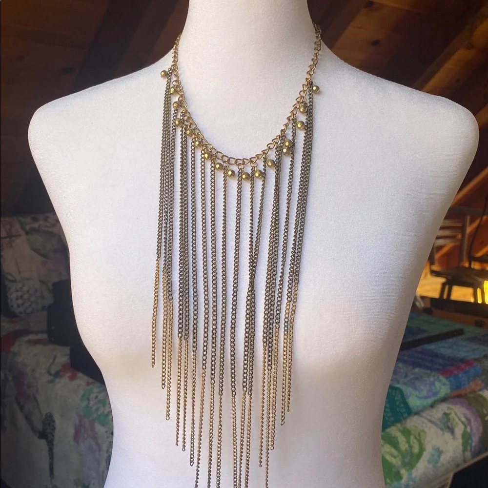 Elegant Vintage Gold and Black tone Fringe Bib Necklace - Picture 4 of 4